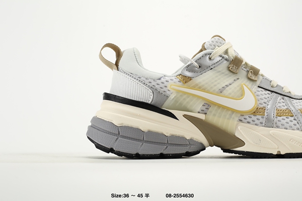 ナイキ靴背面デザイン